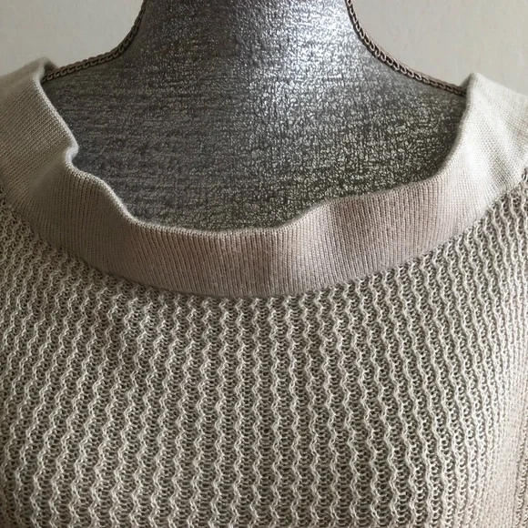 American Rag long sleeves nice design size Medium gray color - Picture 3 of 8